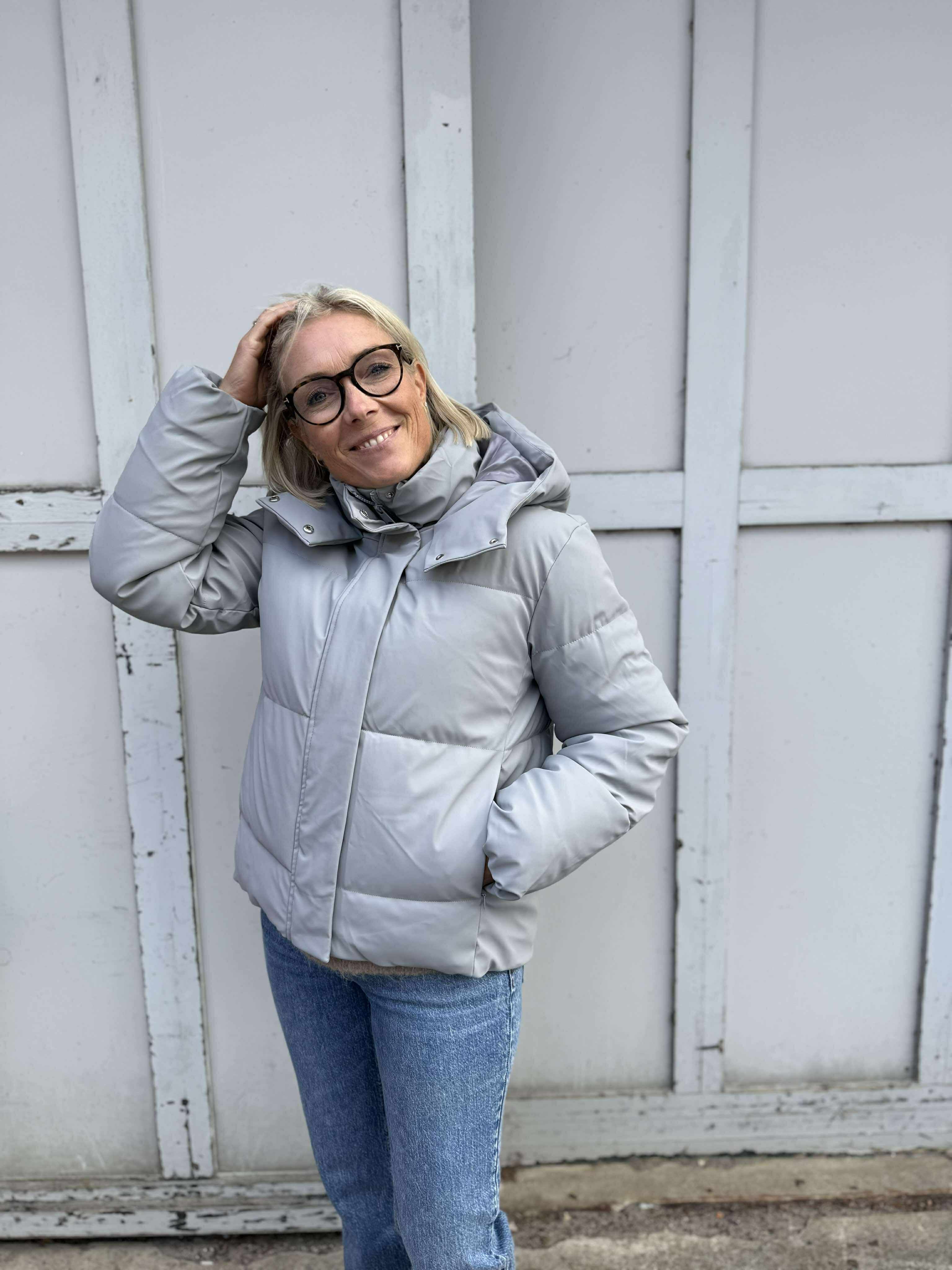 VMGRETAKYLIE Jacket - Alloy